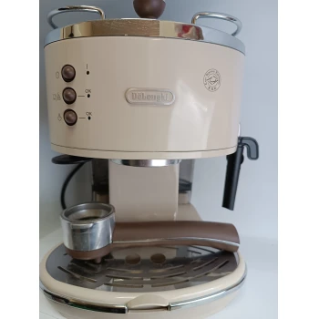 Aparat de Cafea Delonghi
