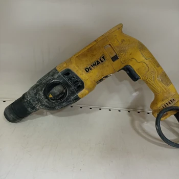Perforator DeWalt D25033