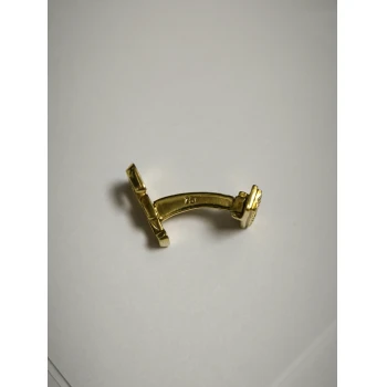 Buton litera "F" din Aur Proba 750* 4.76 gr