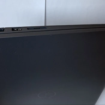 Dell Vostro 3520