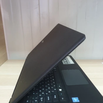 Laptop Acer Aspire ES1-533