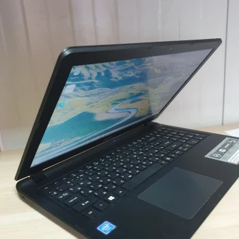 Laptop Acer Aspire ES1-533