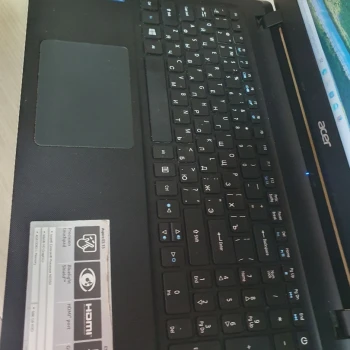 Laptop Acer Aspire ES1-533