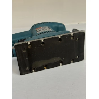 Masina de slefuit Makita B03700