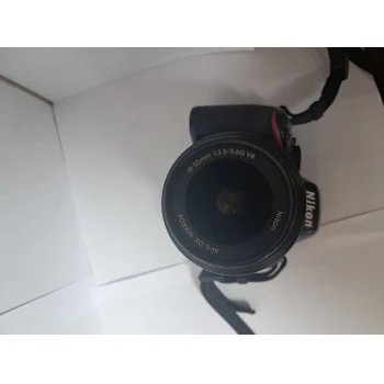 Aparat foto Nikon D5100