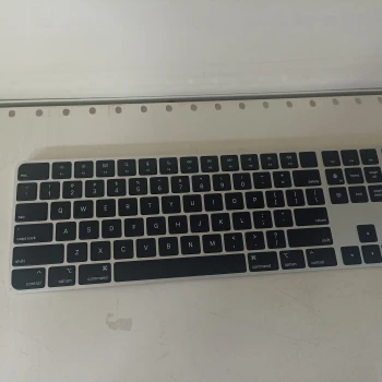 Tastatura Apple A2520