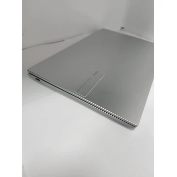 Asus VivoBook 15