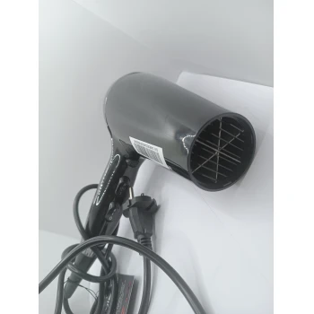Uscător de păr Polaris