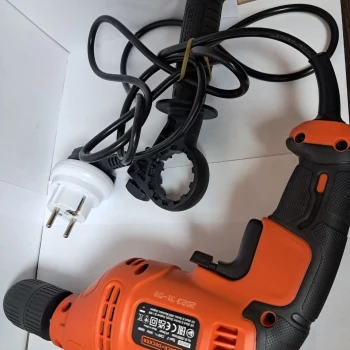 Bormasina Black+Decker BEH200