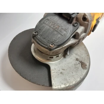 DeWalt DWE 4157-QS 900W