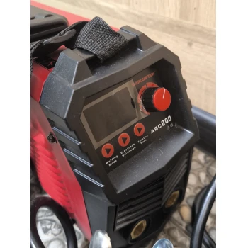 Aparat de sudură cu invertor IGBT Arccaptain Arc130