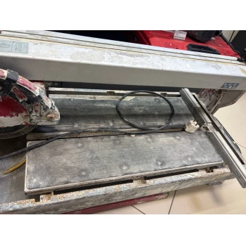 Mașină de tăiat plăci radiale Einhell Expert Te-Tc 620 U
