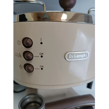 Aparat de Cafea Delonghi