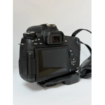 Aparat foto Canon EOS 760D