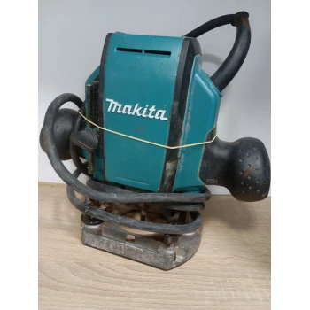 Router cu plonjare Makita RP1800 3-1/4 CP