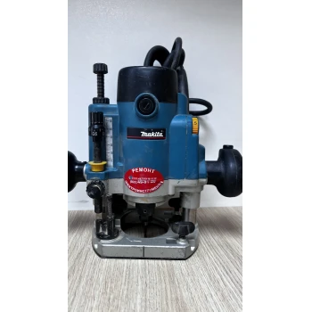 Mașină de Frezat Verticala Makita RP1110C