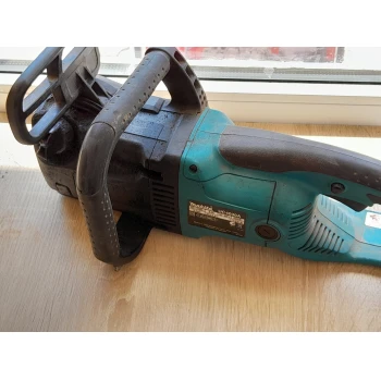 Ferestrau electric Makita Uc4030A