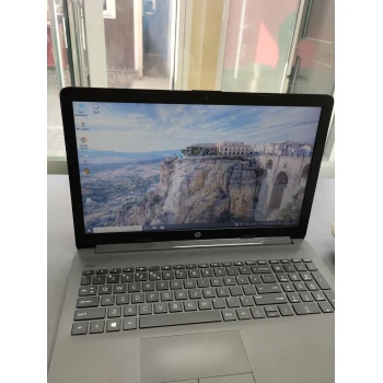 Loptop HP 250G7