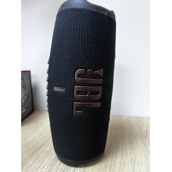 JBL Charge 5
