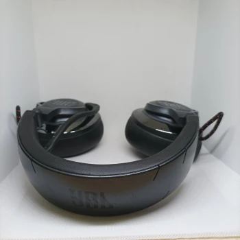 Căști JBL Quantum 810