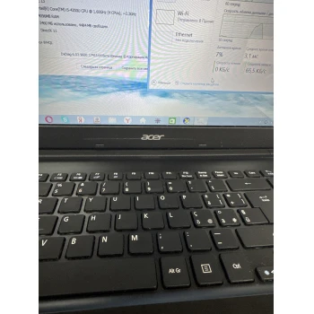 Laptop Acer NC-E1-527-54204G