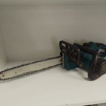 Ferestrau electric cu lant Makita UC3520A