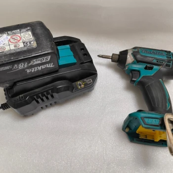 Șurubelniță Makita DTD152