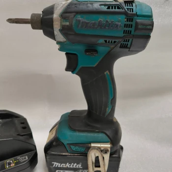 Șurubelniță Makita DTD152
