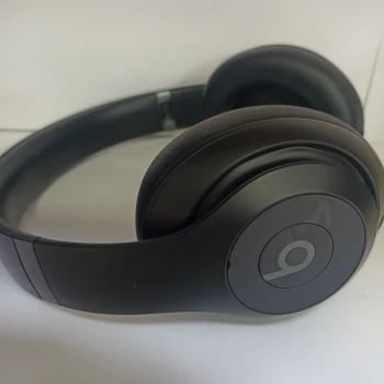 Casti Beats Studio Pro