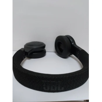 JBL Live 460 NC