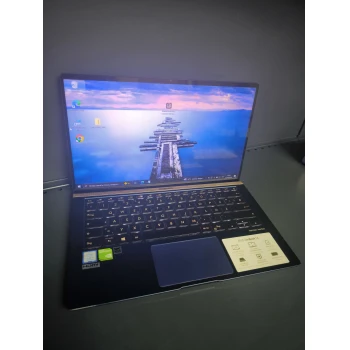 Laptop Asus ZenBook 14 Black