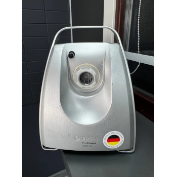 BOSCH PRO Power  MFW68660 2200W