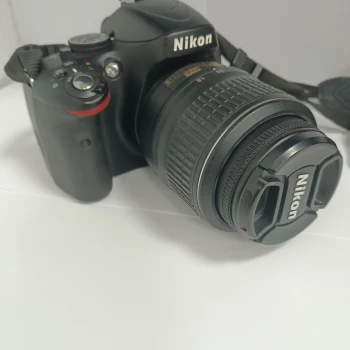 Aparat foto Nikon D5100