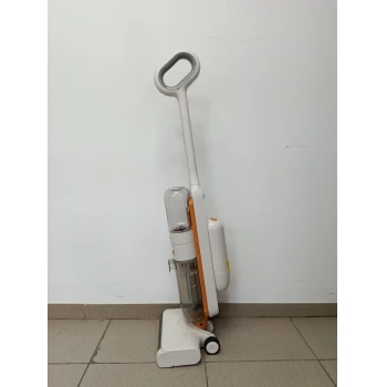 Aspirator vertical cu spalare TINECO