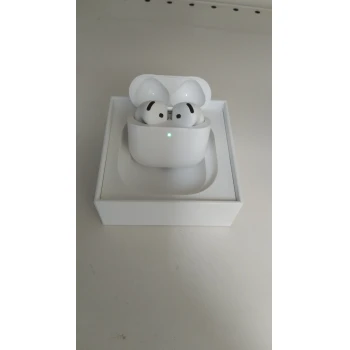 Apple AirPods 4