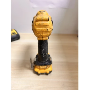 masina de insurubat DEWALT DCD710