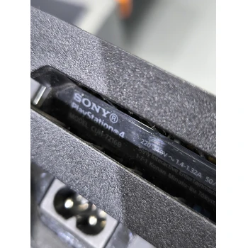 PlayStation Sony 4 Pro 1TB