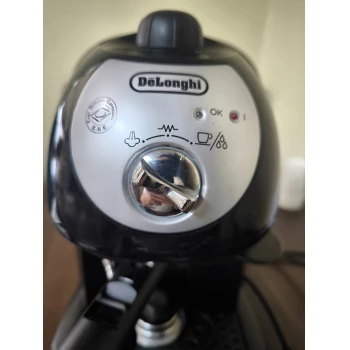Aparat de cafea Delonghi