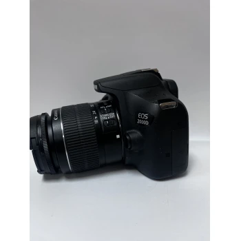 Canon EOS 2000D