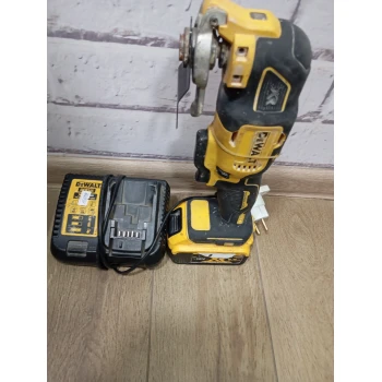 Polizor unghiular DeWalt DC355