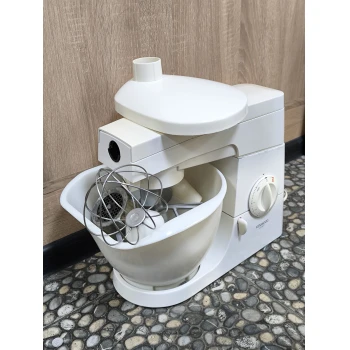 Robot de bucătăria Kenwood KM300