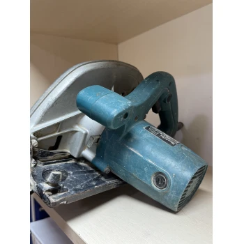 Fierestrau circular Makita 5704R