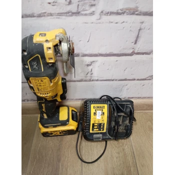 Polizor unghiular DeWalt DC355