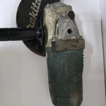 Polizor unghiular Makita