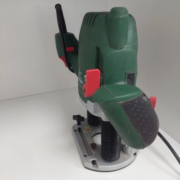 Maşină de frezat Bosch POF 1200 AE