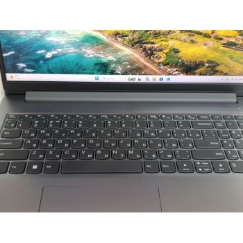 Lenova IdeaPad Slim3