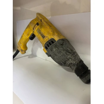 DeWalt D25033
