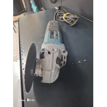 Polizor unghiular Makita 9565CR