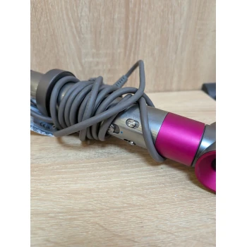 Dyson HS-01