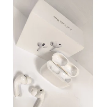 Apple AirPods Pro 3 White